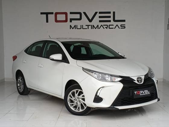 TOYOTA YARIS 1.5 16V FLEX SEDAN XS CONNECT MULTIDRIVE TOYOTA YARIS 1.5 16V FLEX SEDAN XS CONNECT MULTIDRIVE